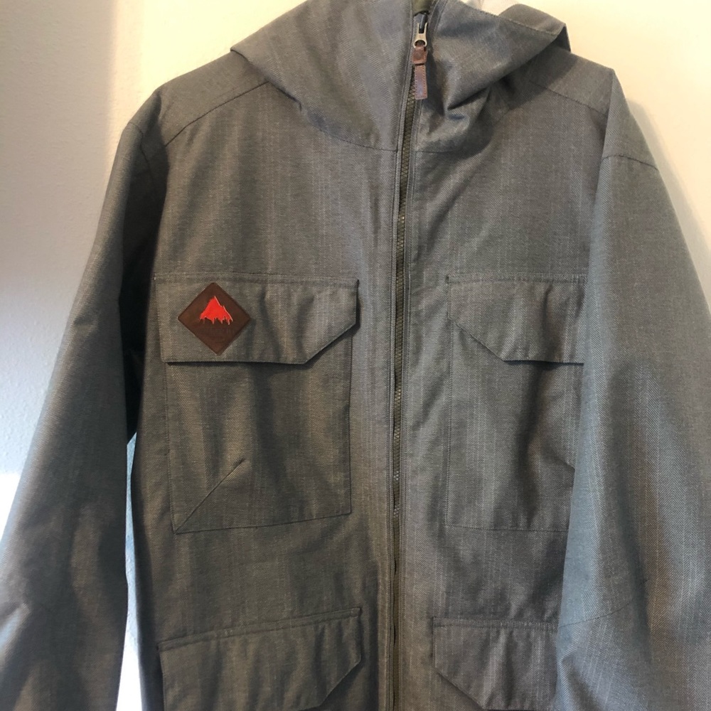 Brand new Burton snowboard jacket XL